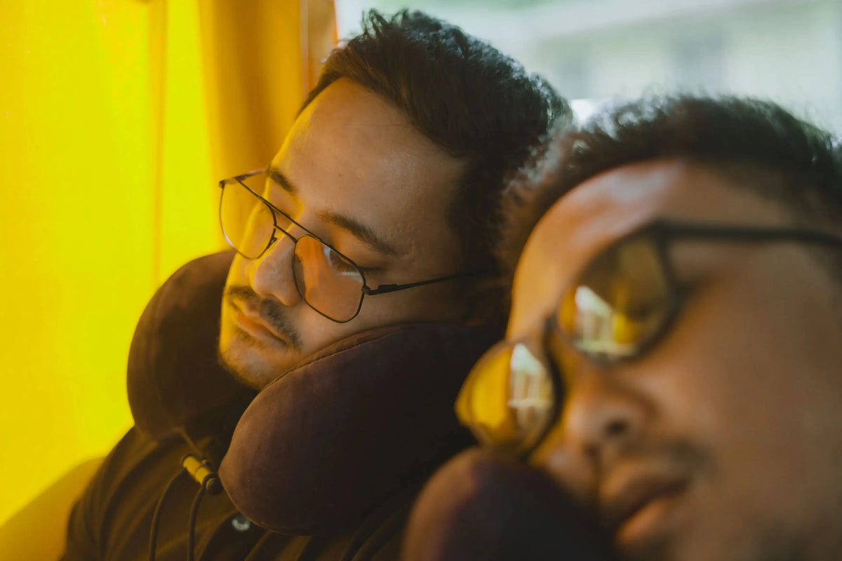 How to Build the Perfect Long-Haul Flight Sleep Kit Slumblr