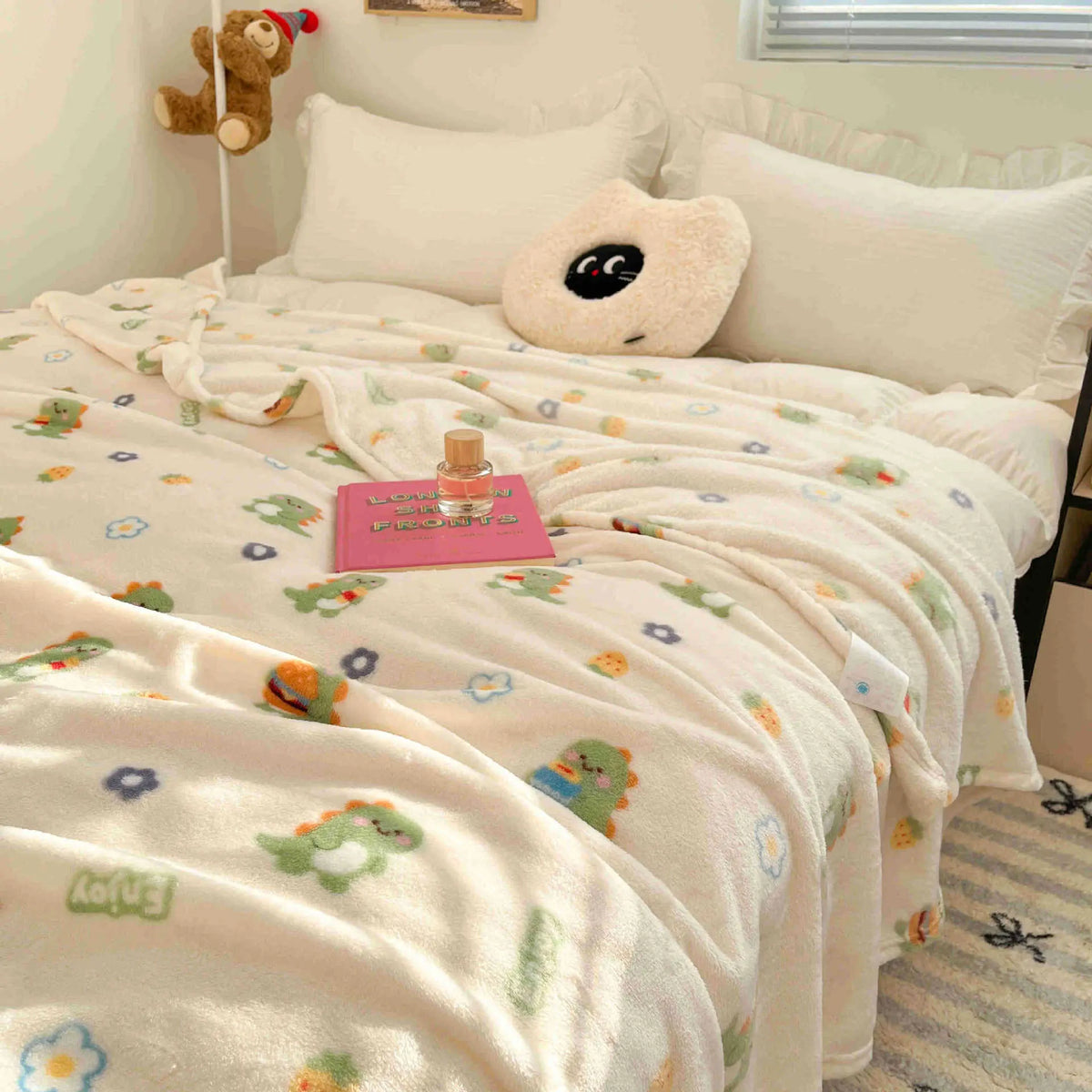 Milk Fleece Blanket Office Shawl Nap Air Conditioning Blanket Cloud Mink Velvet Student Dormitory Lunch Break Small Quilt Sofa Cover
