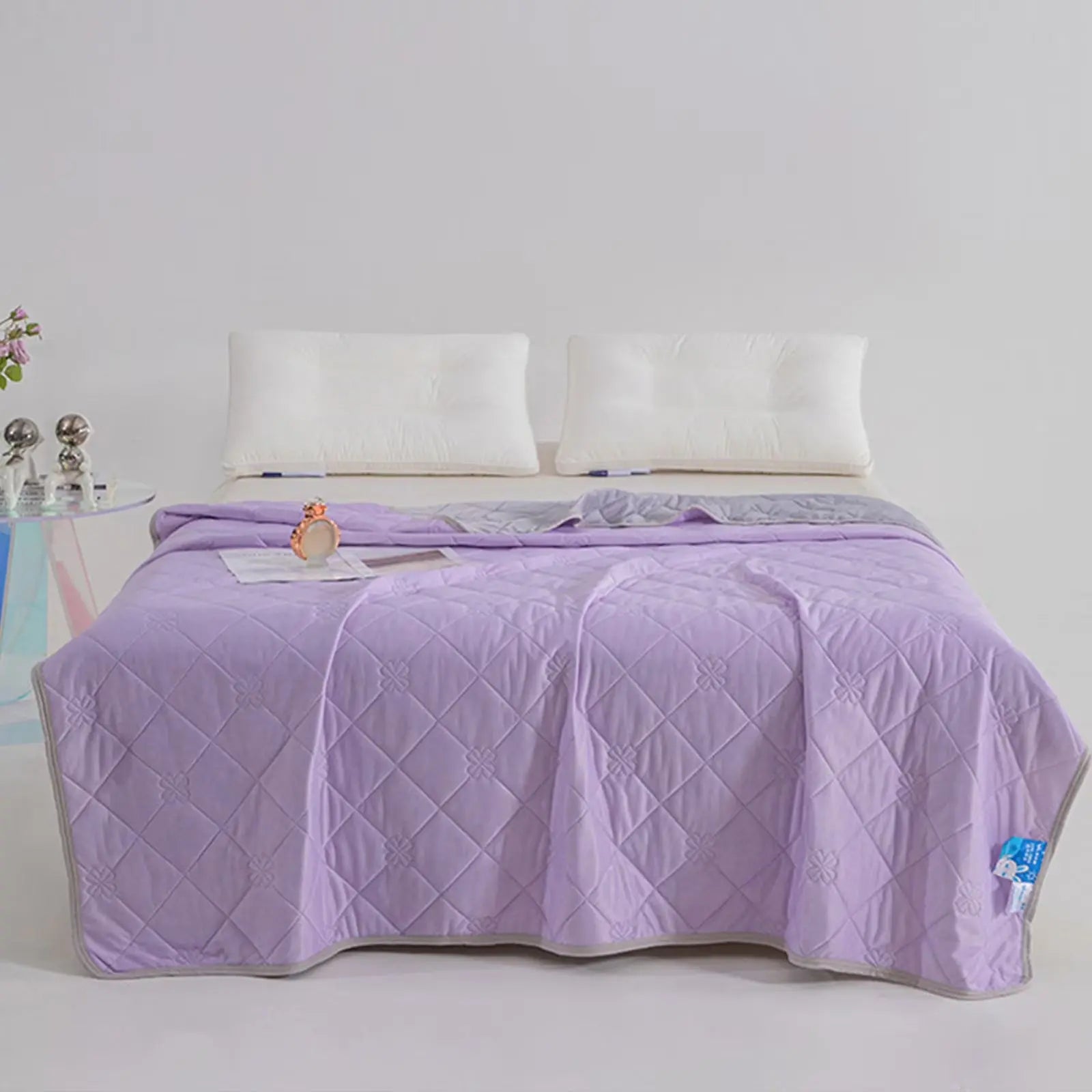 Slumblr® Lightweight Dual Sided Cooling Blanket Slumblr