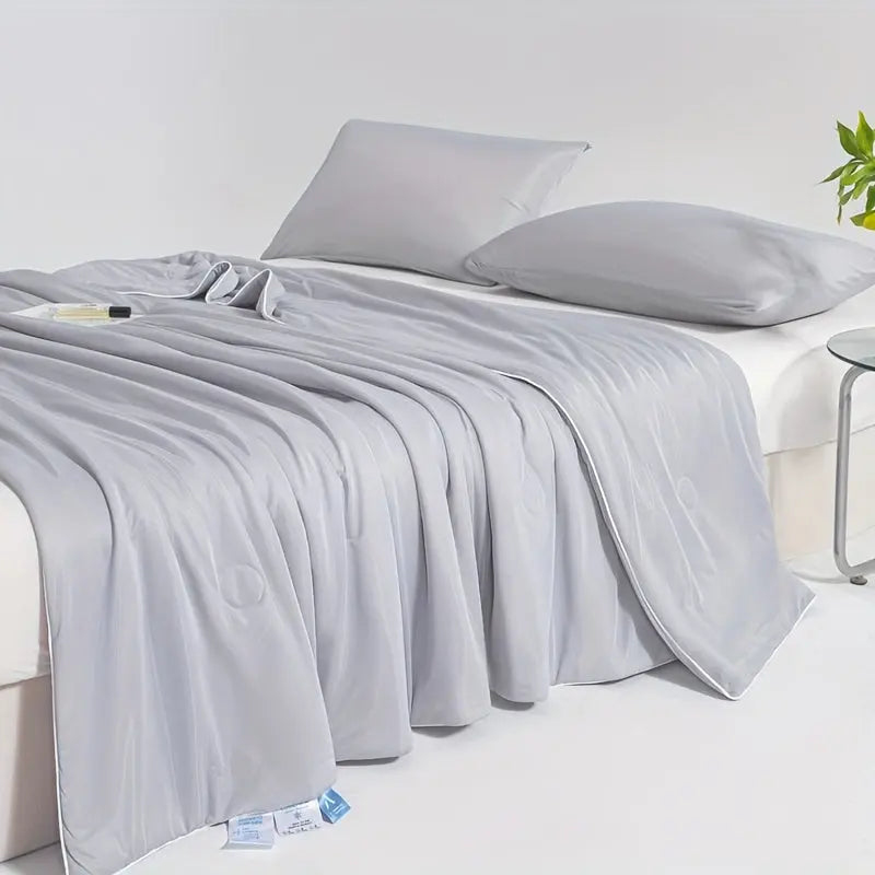 Slumblr® Ice Cooling Comforter Slumblr