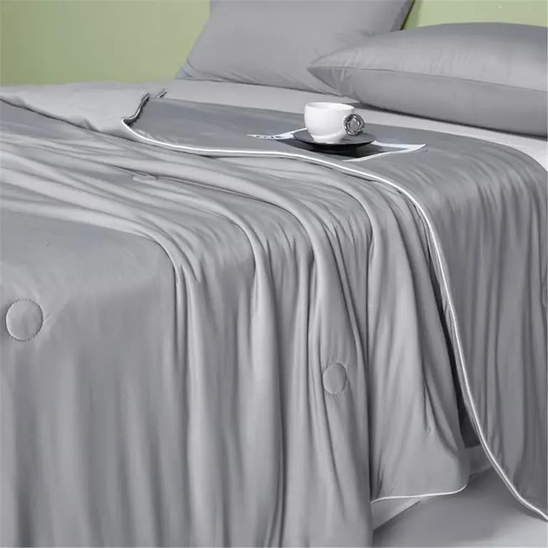 Slumblr® Summer Lightweight Comforter Slumblr