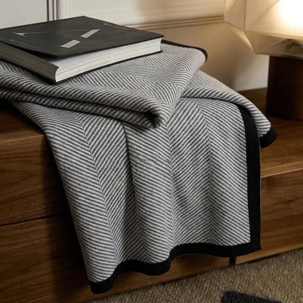 Slumblr® Geometric Throw Blanket Slumblr