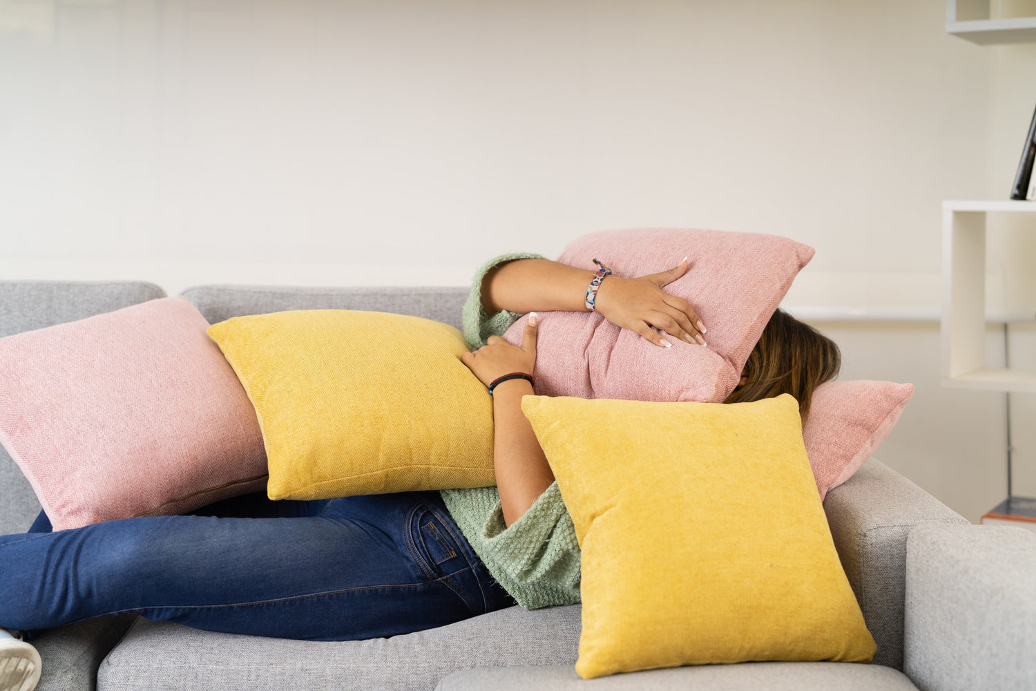Cushion vs Pillow: Which One is Right for You?