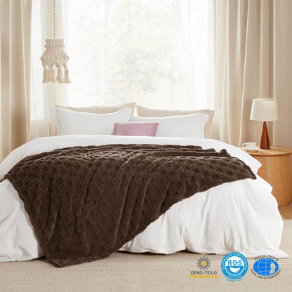 Slumblr® Cozy Checkered Fleece Throw Blanket