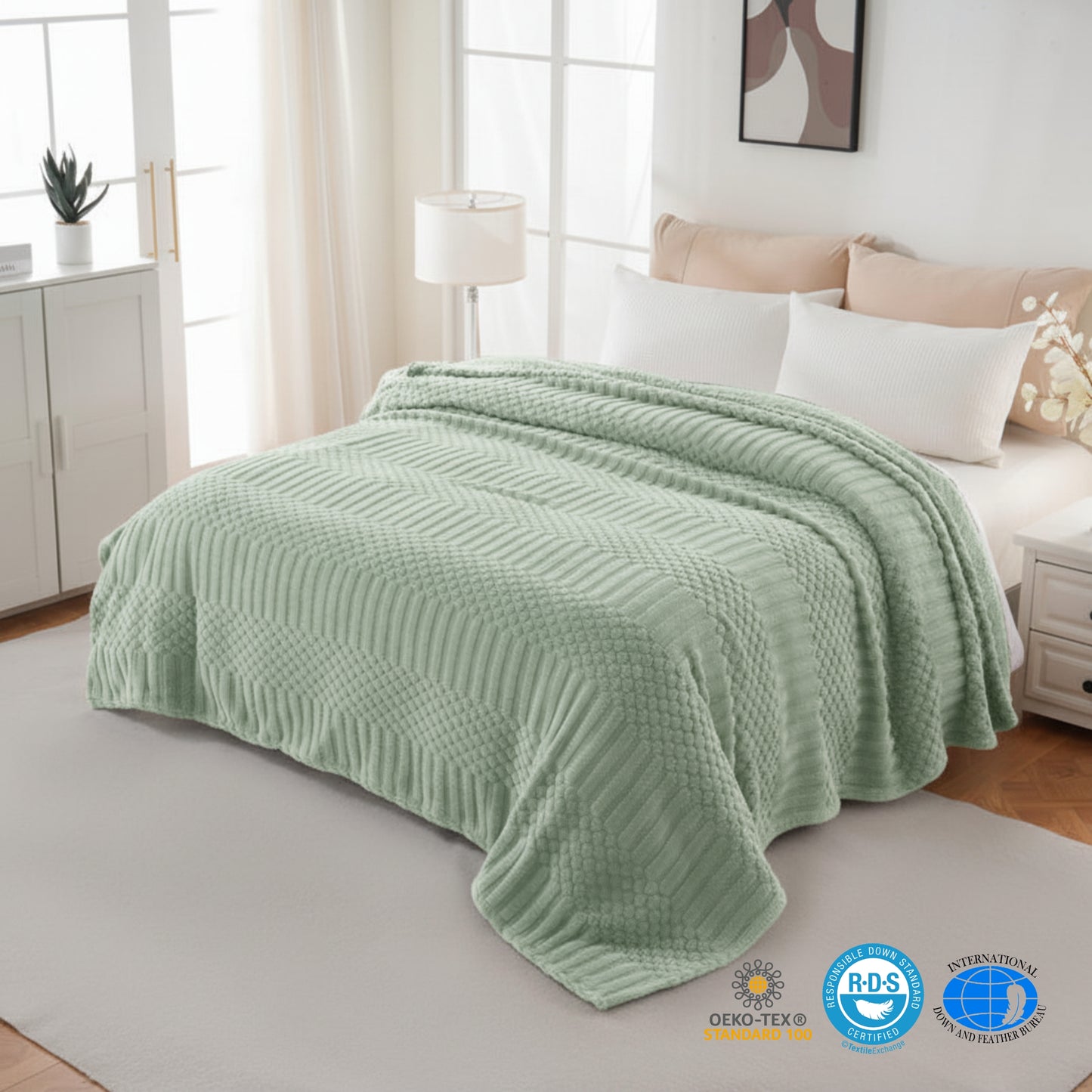Slumblr® Fleece Throw Blanket for Couch