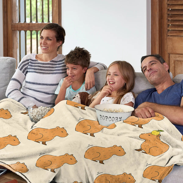 Trembling Capybara Blanket Printed Throw Blanket Plush Fluffy Flannel Fleece Blanket Soft Throws for Sofa Couch and Bed