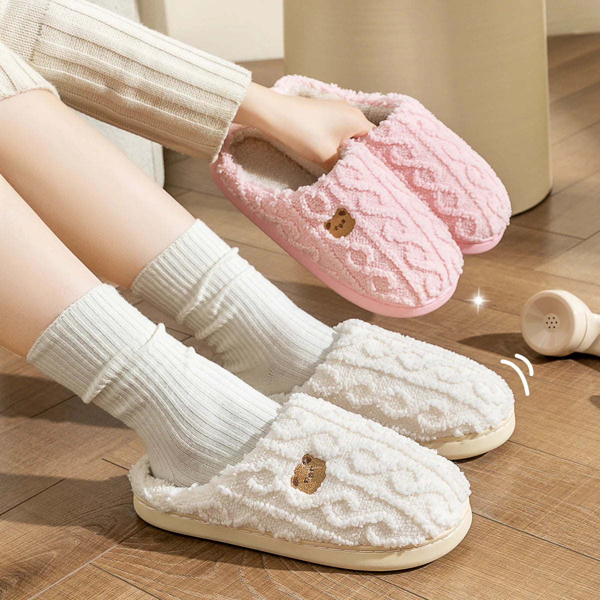 Winter Women Cotton Slippers warm Lightweight Anti Slip Slides Comfortable Indoor Home slippers