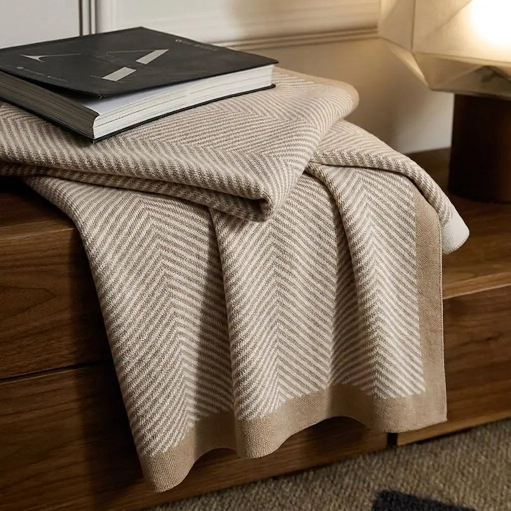 Slumblr® Geometric Throw Blanket Slumblr