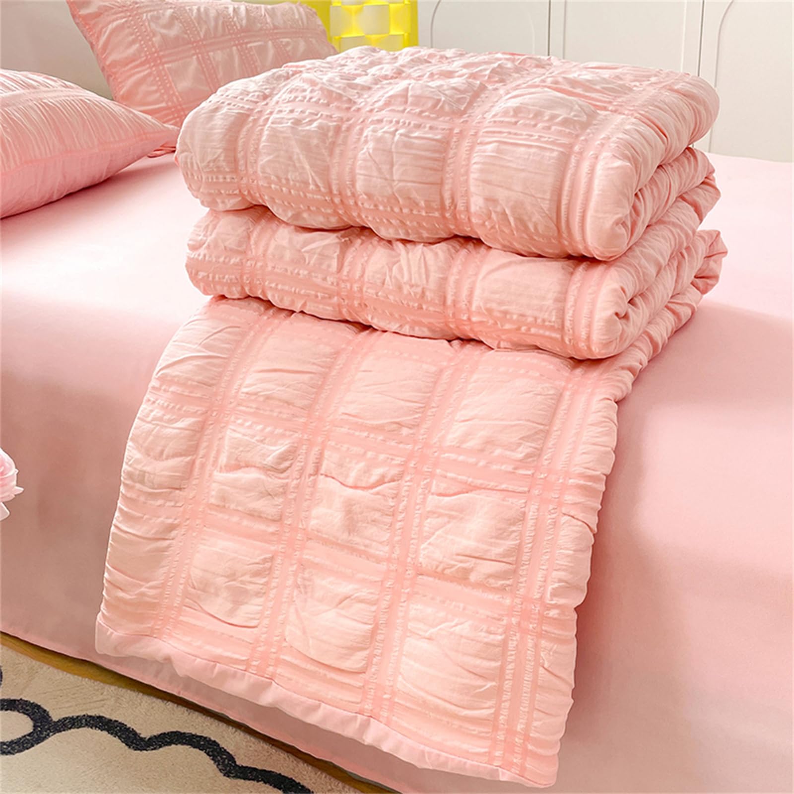 Slumblr® Seersucker Quilt Slumblr